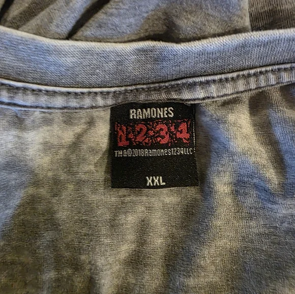 RAMONES VINTAGE T SHIRT, SIZE XXL - Picture 10 of 10